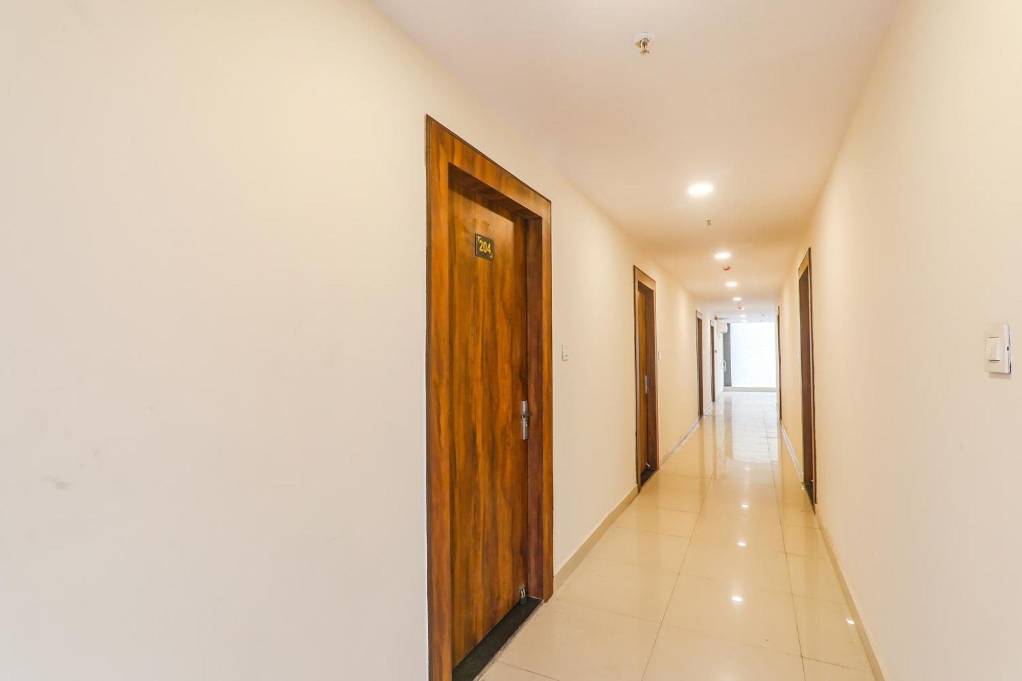 Fabhotel Rachna Palace And Banquets - Nr Lekhraj Metro Station 勒克瑙 外观 照片