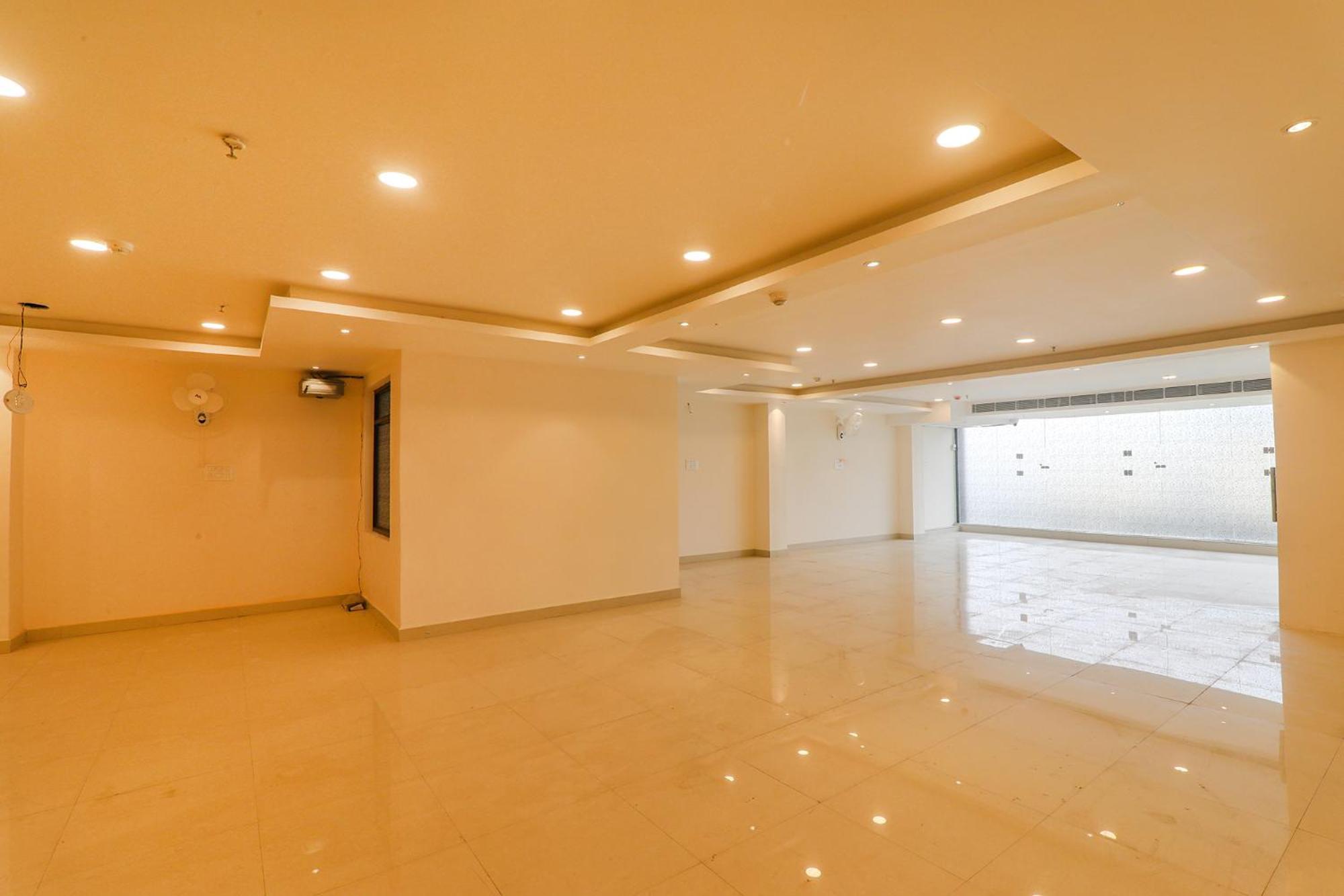 Fabhotel Rachna Palace And Banquets - Nr Lekhraj Metro Station 勒克瑙 外观 照片